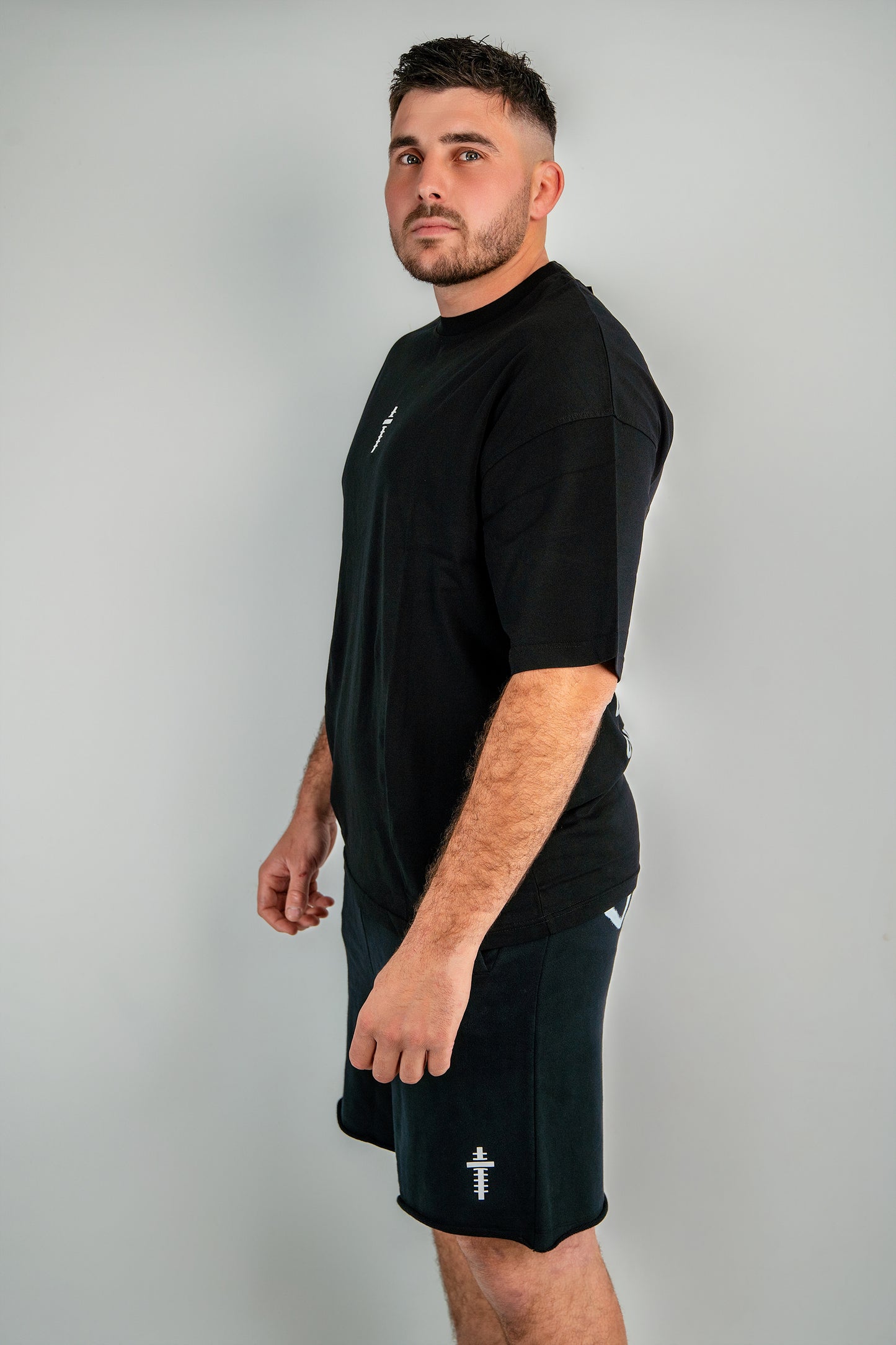 Camiseta INÉDITA T23 "001" NEGRO